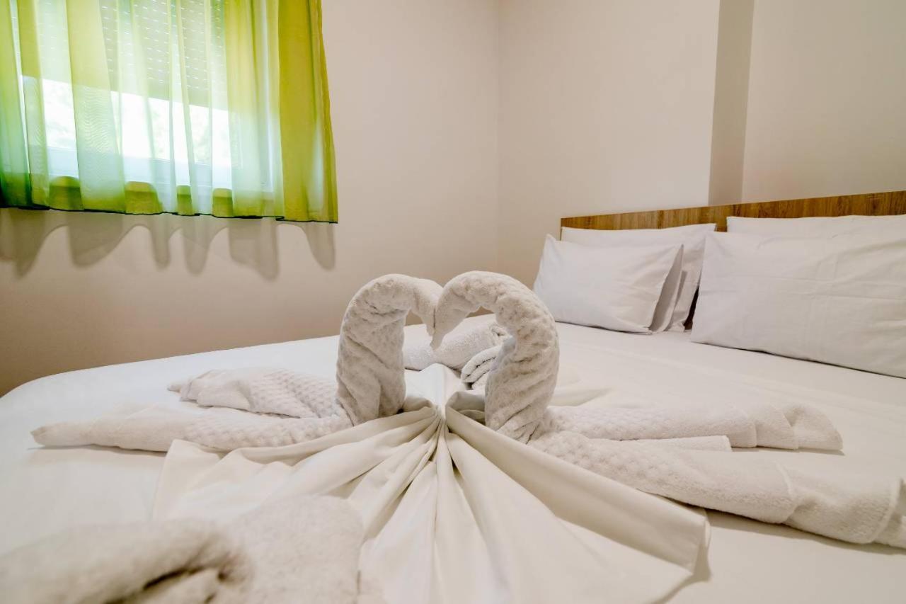 Apartmani Luka Meljine ภายนอก รูปภาพ