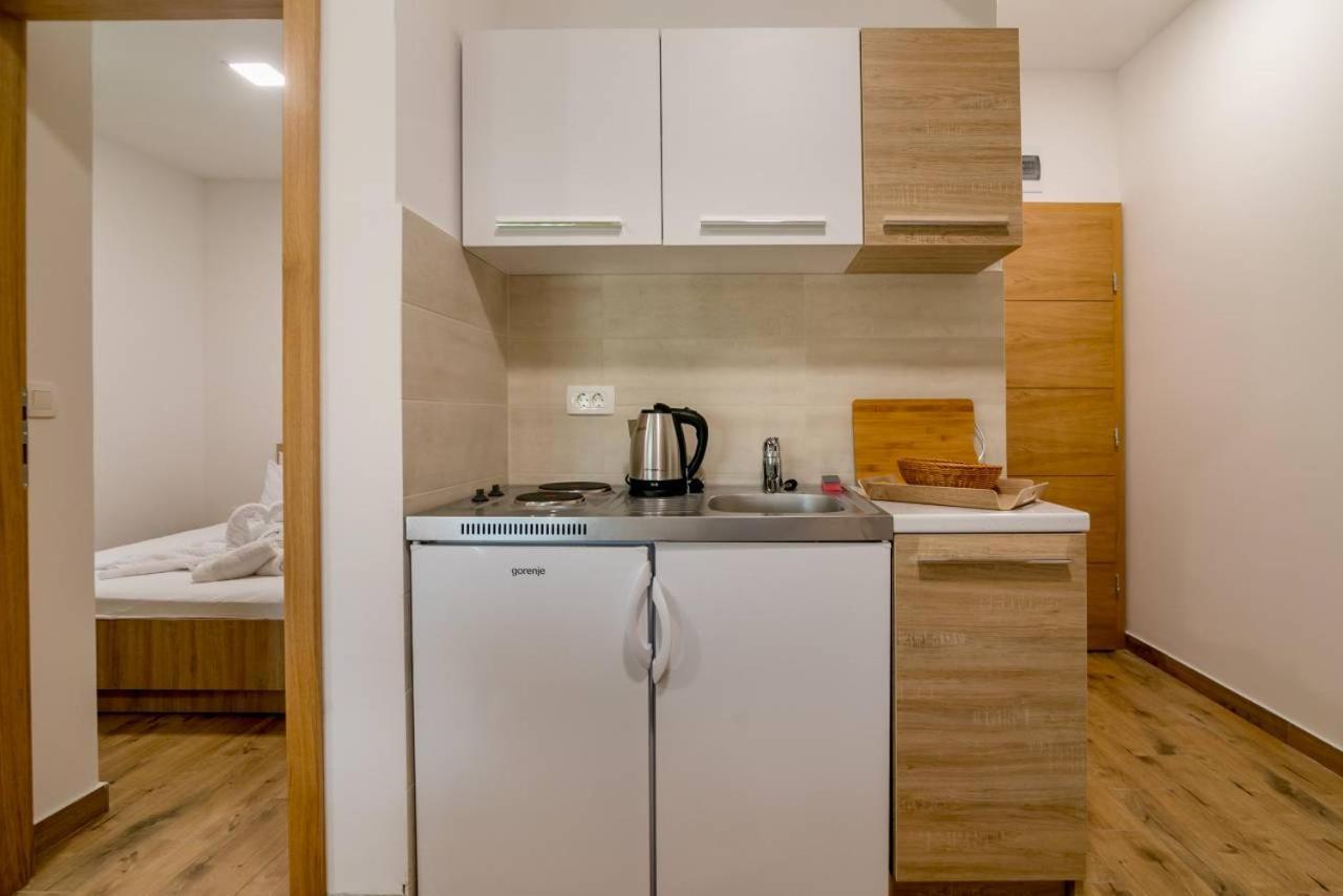 Apartmani Luka Meljine ภายนอก รูปภาพ