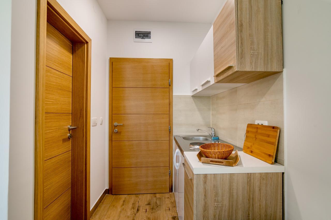 Apartmani Luka Meljine ภายนอก รูปภาพ
